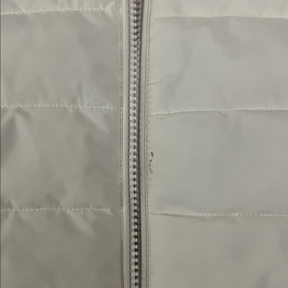 Lauren Ralph Lauren Cream Hooded Puffer Vest - Picture 12 of 12